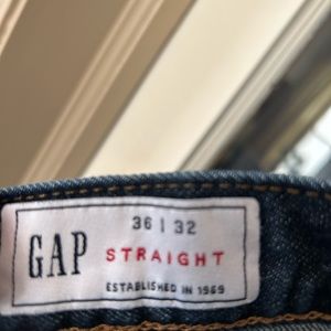GAP Mens 36 | 32 straight jeans